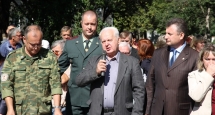 cadets_120901-11