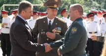 cadets_120901-3